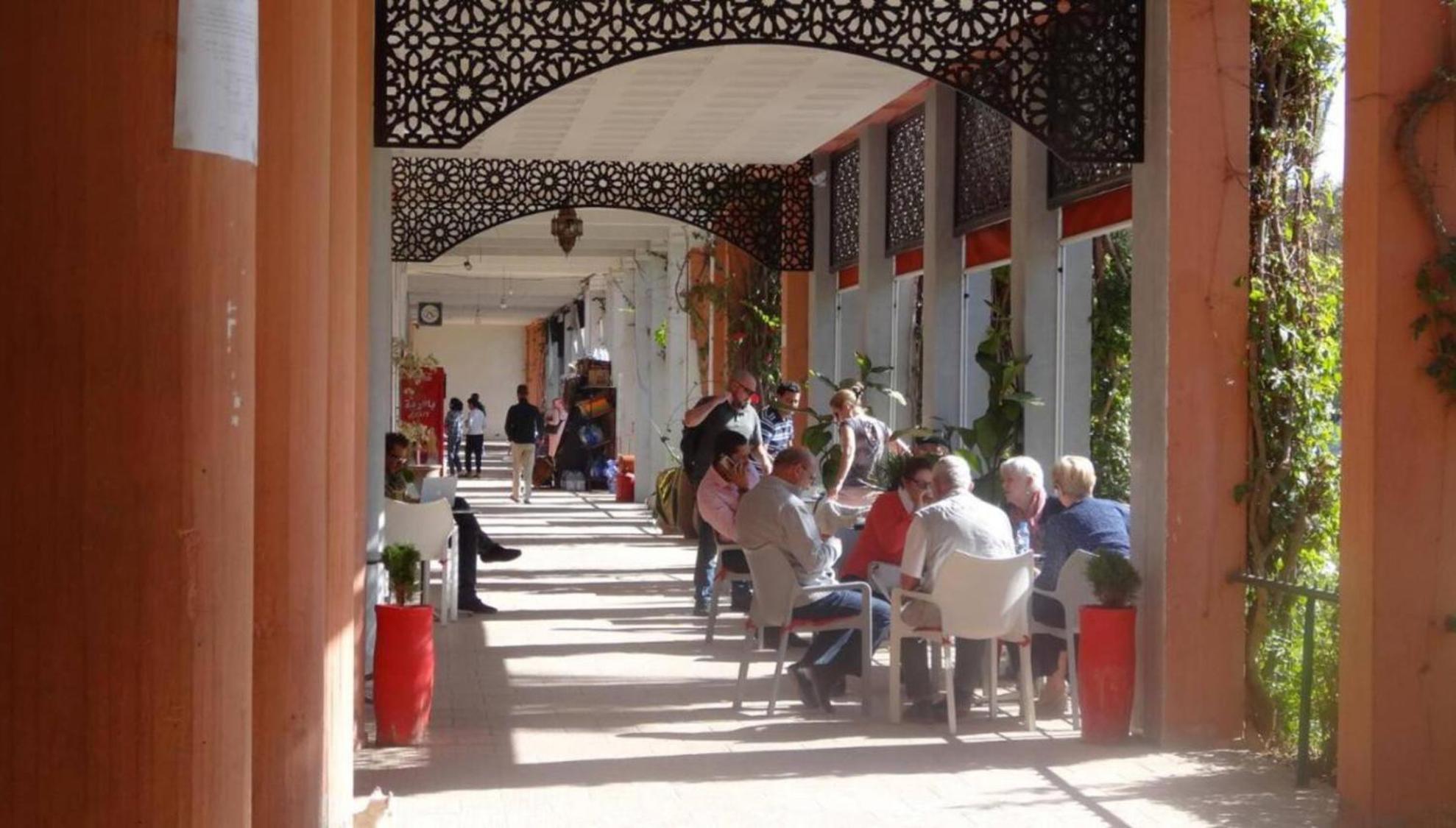 Riad Nezha Avec Jacuzzi Et 3 Piscines Au Coeur De Marrakesh Exterior photo