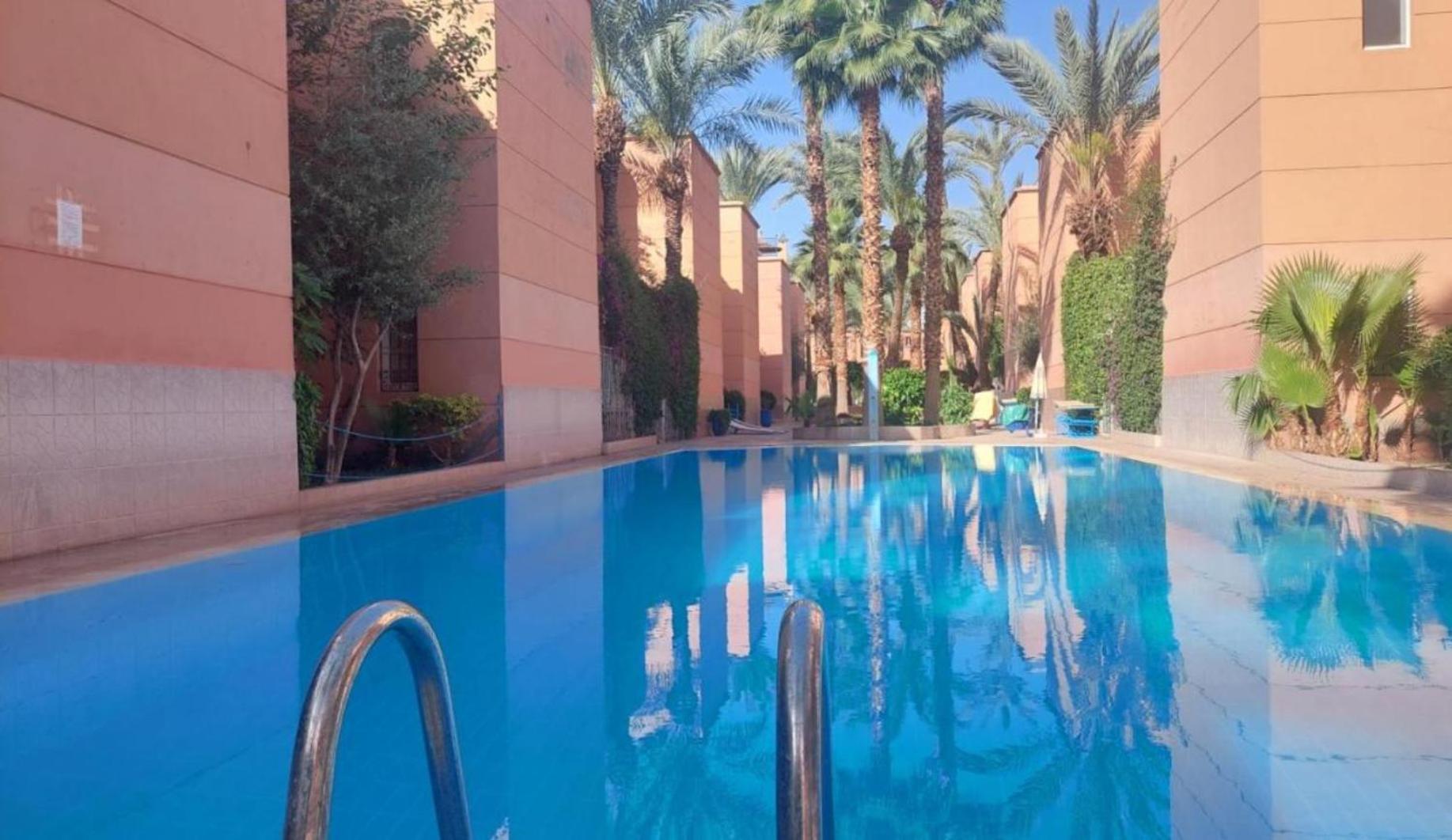 Riad Nezha Avec Jacuzzi Et 3 Piscines Au Coeur De Marrakesh Exterior photo
