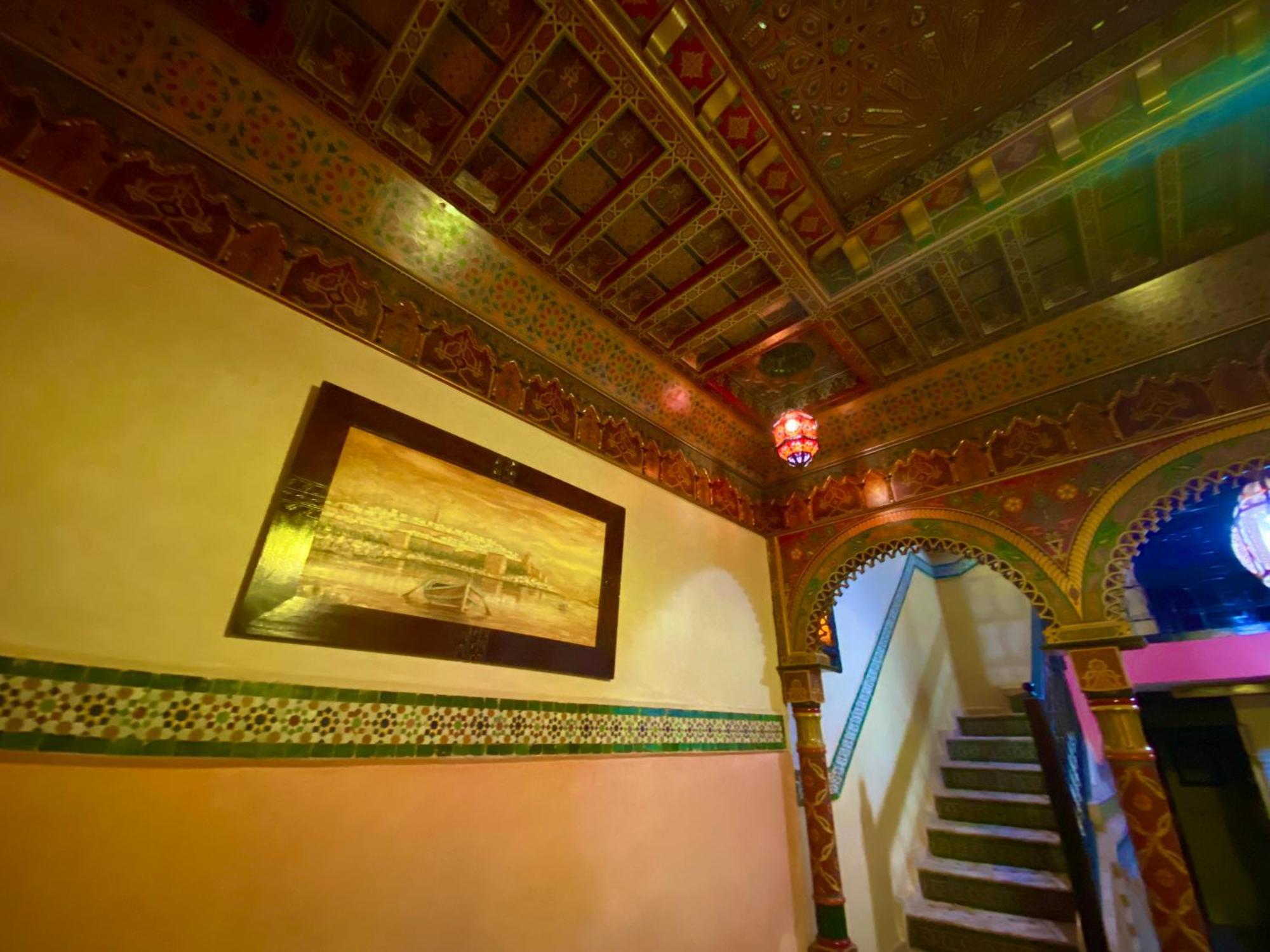 Riad Nezha Avec Jacuzzi Et 3 Piscines Au Coeur De Marrakesh Exterior photo